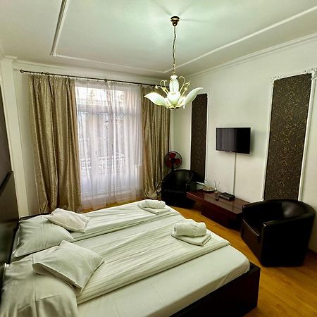 Appartamento Garsoniera ultracentral Bacău Esterno foto