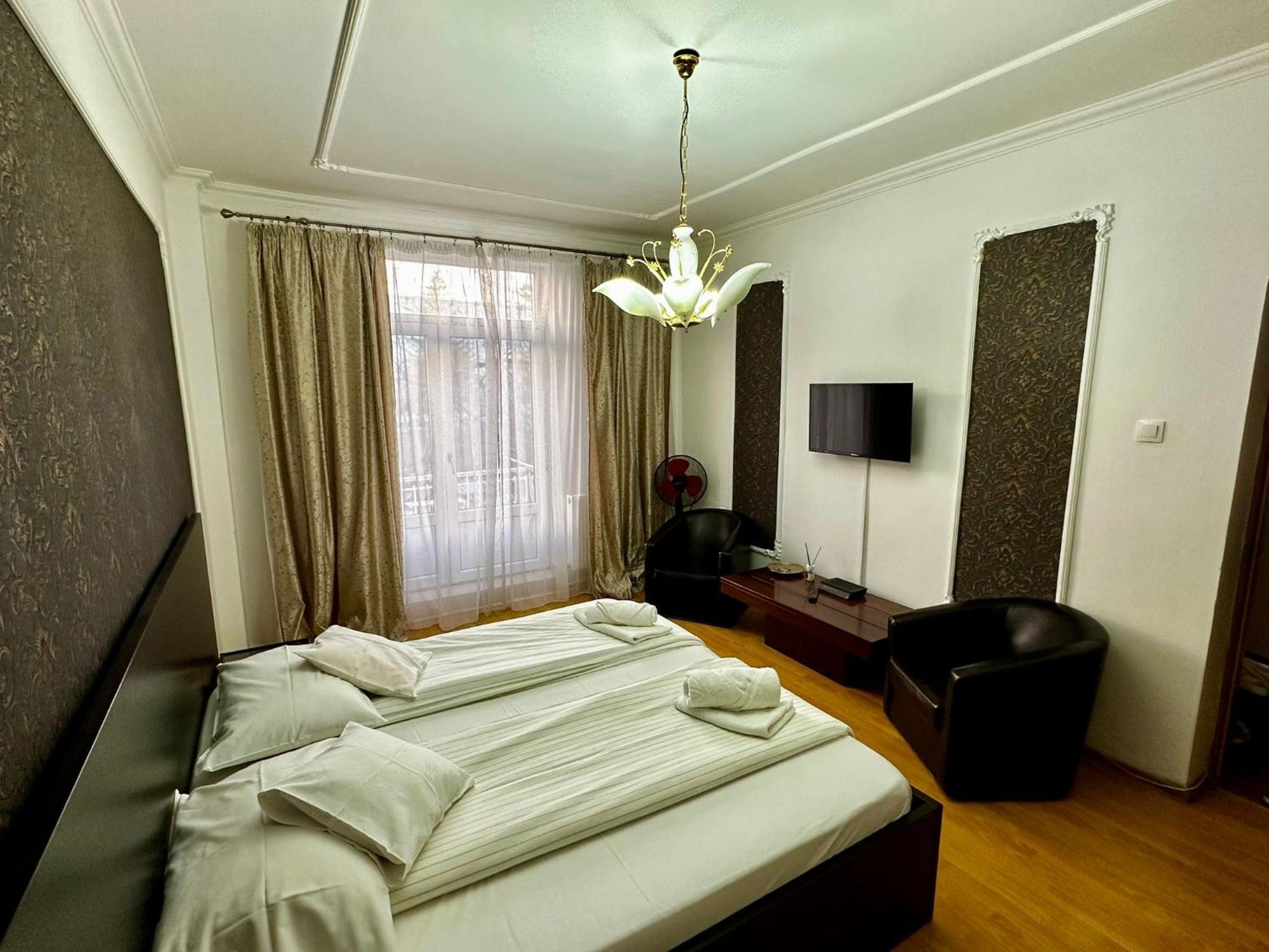 Appartamento Garsoniera ultracentral Bacău Esterno foto
